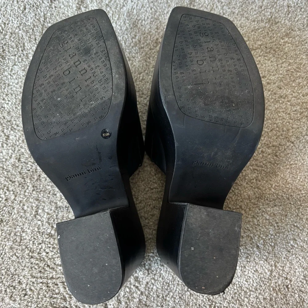 Gianni Bini Lomah Leather Square Toe Platform Black Sandals Y2K